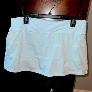 Lululemon pace rival mid-rise skirt - NEW